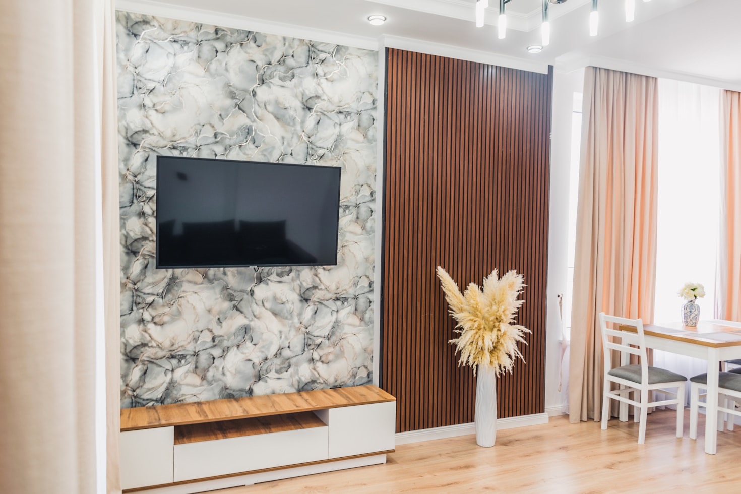 Safety First When Installing Large Screens